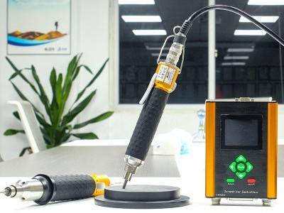 伺服電批加上機器人視覺，究竟是什么效果？-堅豐股份